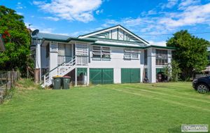 GROSS RETURN OF 8.49% - WELL LOCATED SPACIOUS HIGHSET DUPLEX  - RENTED AT  $570 PER WEEK - 1012m2 ALLOTMENT 