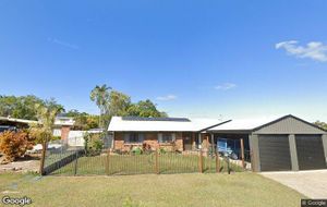 SPACIOUS LOW SET BRICK HOME IN A TOP QUALITY LOCATION - 4 BEC - 3 CAR - COLOURBOND SHED - 703m2 ALLOTMENT 