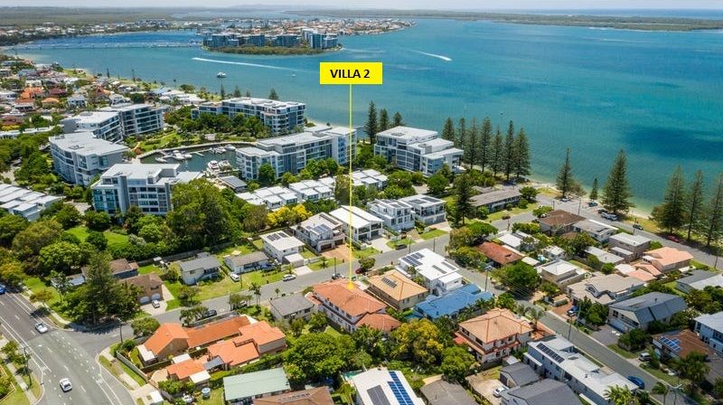 32 Square Duplex & Only 100m to the Broadwater